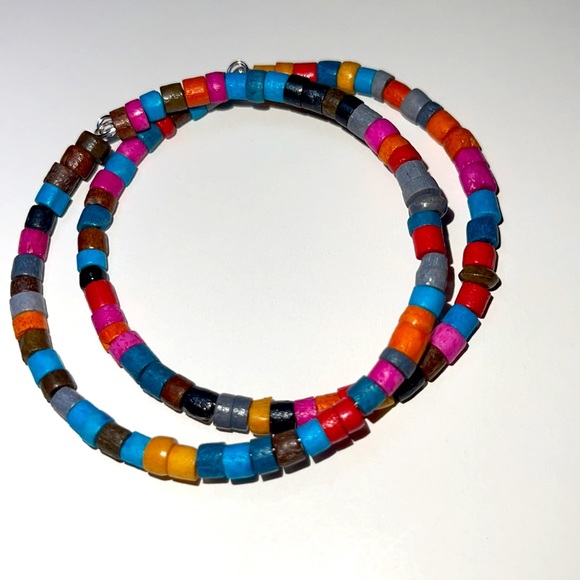 Bone beaded nickel free hoop earrings handmade - Picture 3 of 3